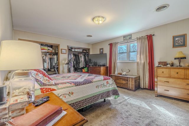 215 Valley Drive, Pigeon Forge, TN 37863