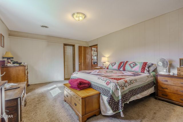 215 Valley Drive, Pigeon Forge, TN 37863