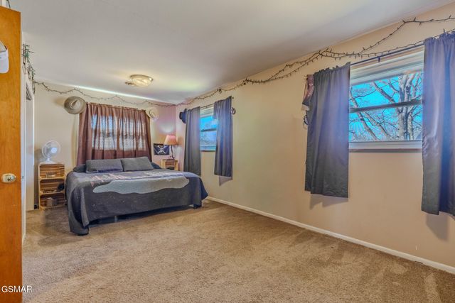 215 Valley Drive, Pigeon Forge, TN 37863