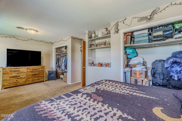 215 Valley Drive, Pigeon Forge, TN 37863