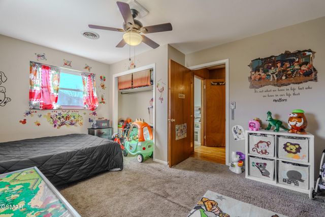 215 Valley Drive, Pigeon Forge, TN 37863