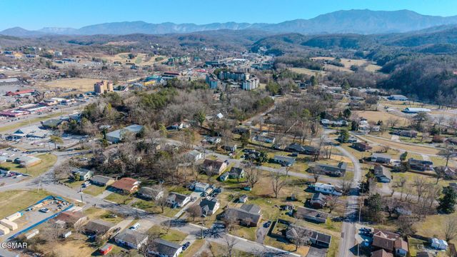 215 Valley Drive, Pigeon Forge, TN 37863