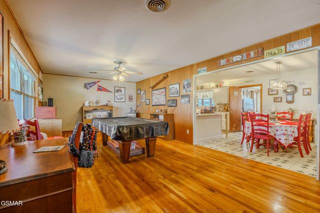 215 Valley Drive, Pigeon Forge, TN 37863