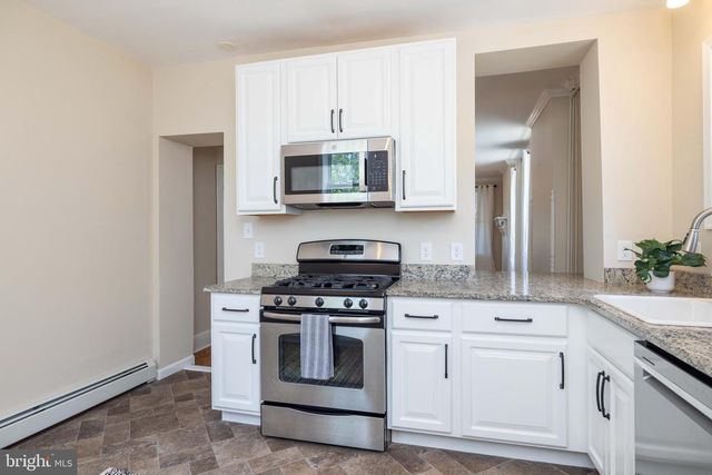 1810 MT SALEM LN, Wilmington, DE 19806