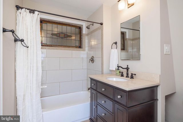 1810 MT SALEM LN, Wilmington, DE 19806