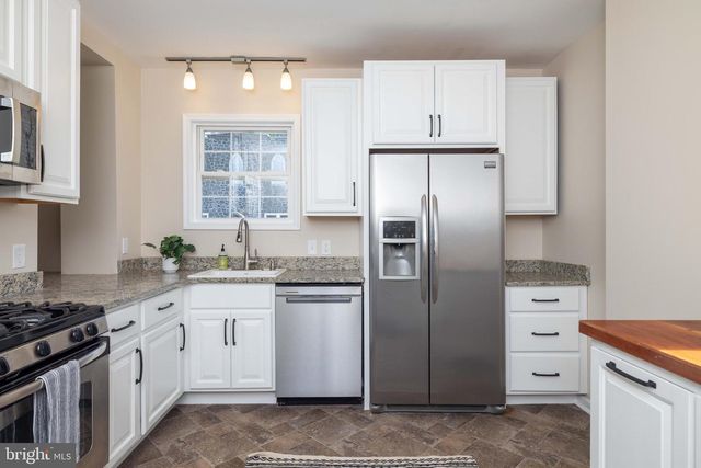 1810 MT SALEM LN, Wilmington, DE 19806