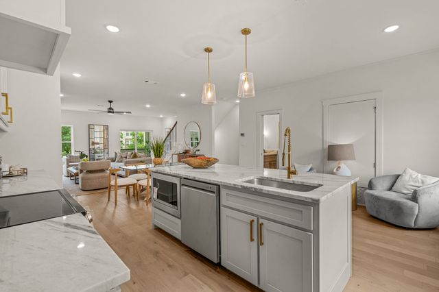 2727 Azalea Park Circle, Fort Worth, TX 76107