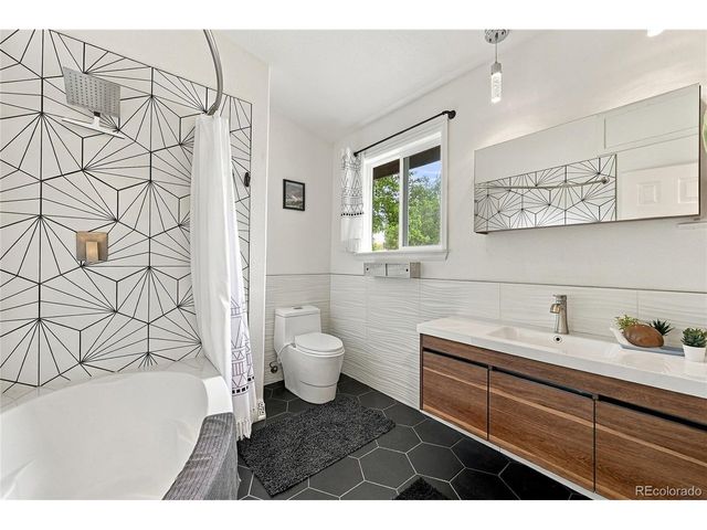 5319 W Roxbury Pl, Littleton, CO 80128