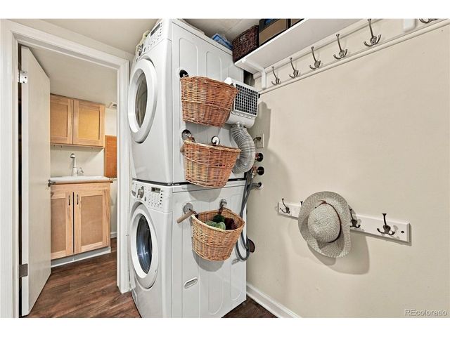 5319 W Roxbury Pl, Littleton, CO 80128