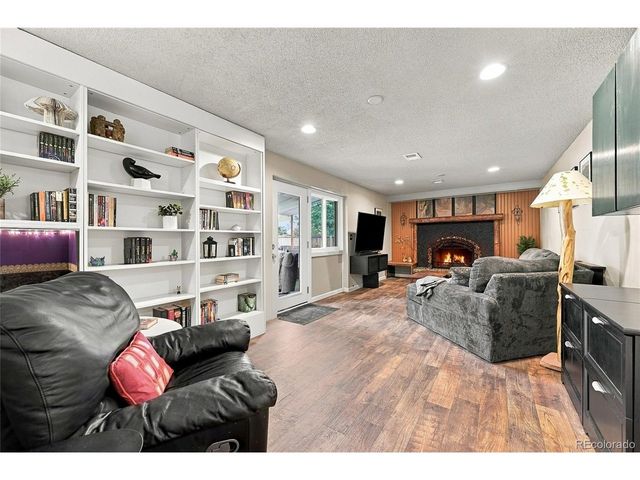 5319 W Roxbury Pl, Littleton, CO 80128