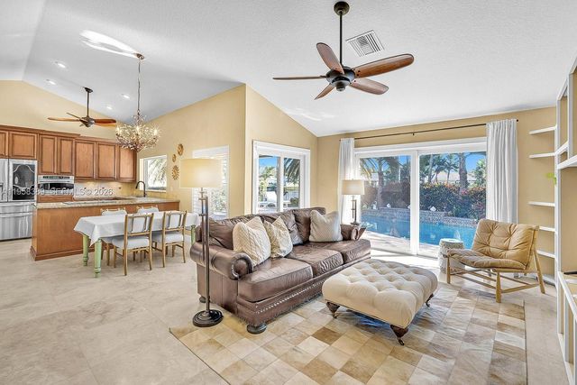 10230 Grove Ln, Cooper City, FL 33328