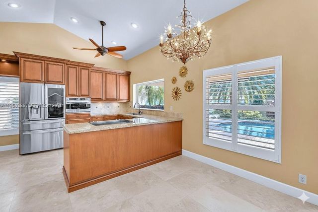 10230 Grove Ln, Cooper City, FL 33328