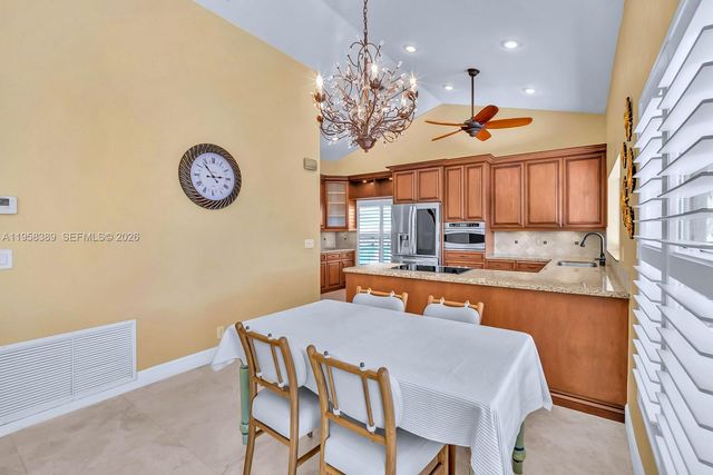 10230 Grove Ln, Cooper City, FL 33328