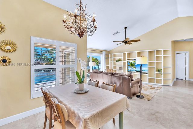 10230 Grove Ln, Cooper City, FL 33328