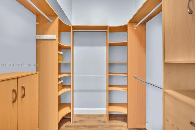 10230 Grove Ln, Cooper City, FL 33328