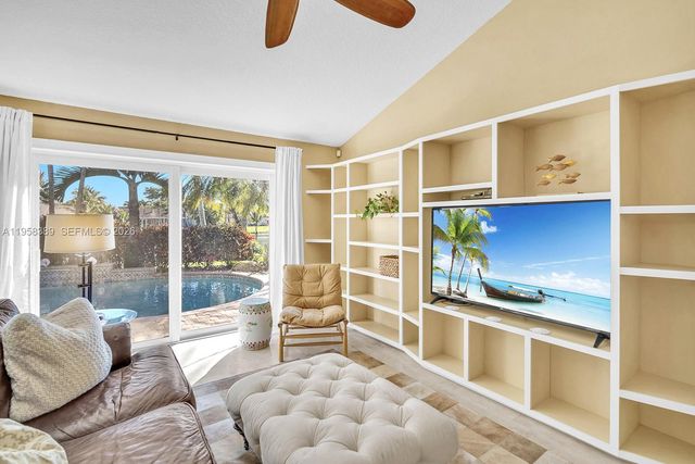 10230 Grove Ln, Cooper City, FL 33328