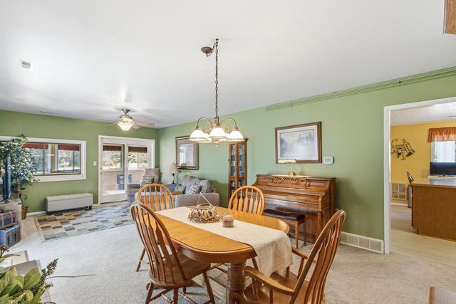 561 & 563 Underwood Avenue, Montello, WI 53949