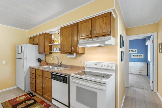 561 & 563 Underwood Avenue, Montello, WI 53949