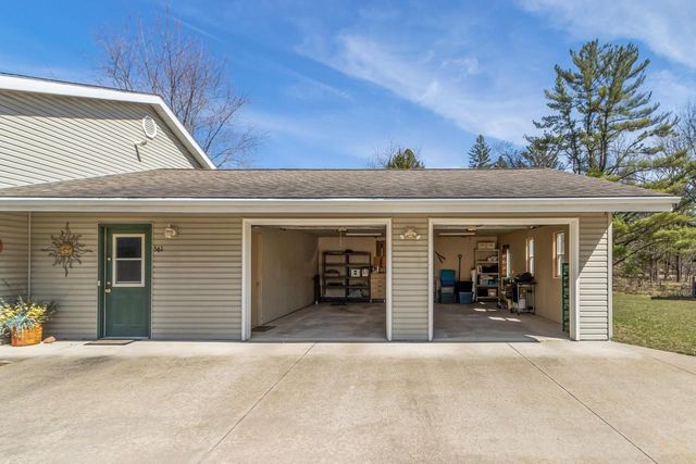 561 & 563 Underwood Avenue, Montello, WI 53949
