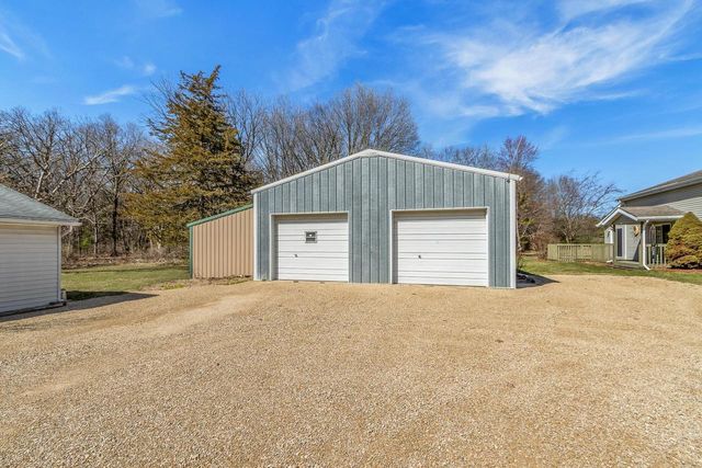 561 & 563 Underwood Avenue, Montello, WI 53949