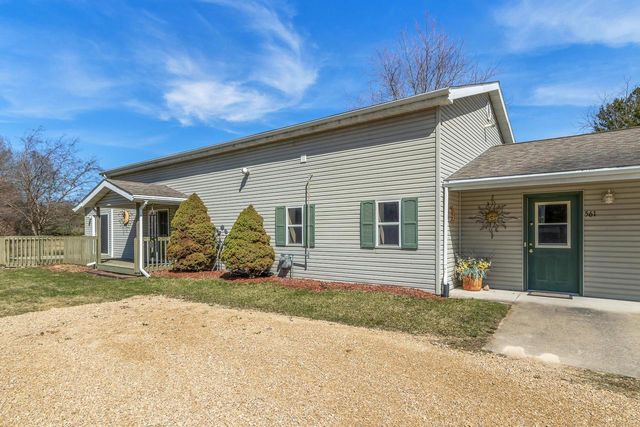 561 & 563 Underwood Avenue, Montello, WI 53949