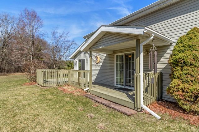 561 & 563 Underwood Avenue, Montello, WI 53949