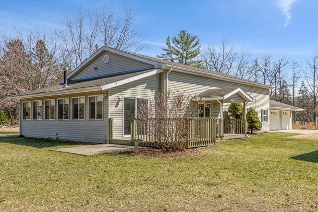 561 & 563 Underwood Avenue, Montello, WI 53949