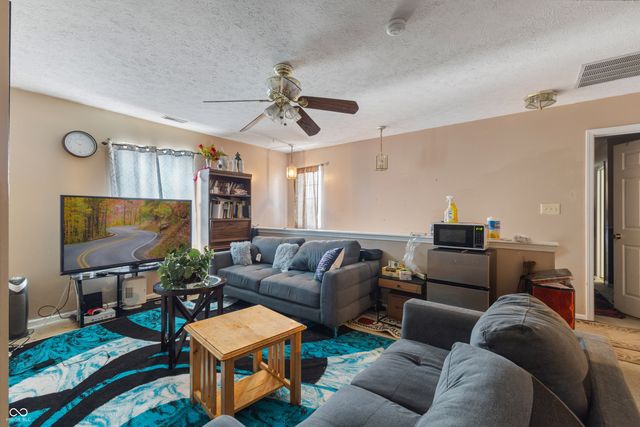 4801 Ossington Court, Indianapolis, IN 46254