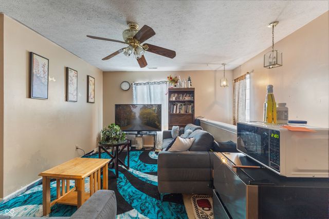 4801 Ossington Court, Indianapolis, IN 46254