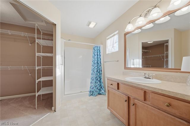635 Durkin Way SW, North Canton, OH 44720