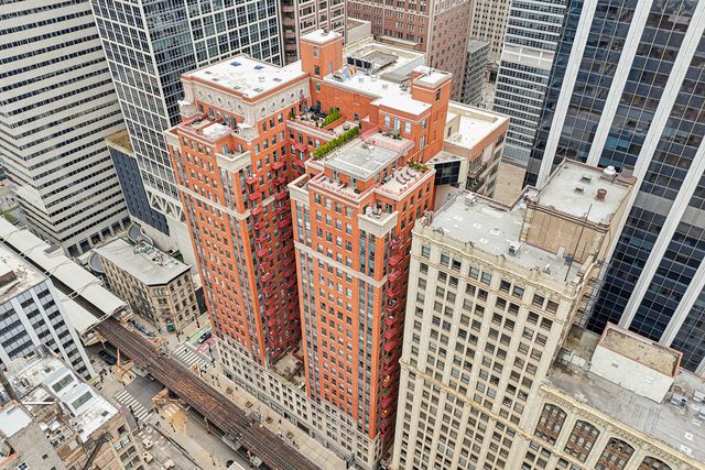 208 W Washington Street 1910, Chicago, IL 60606
