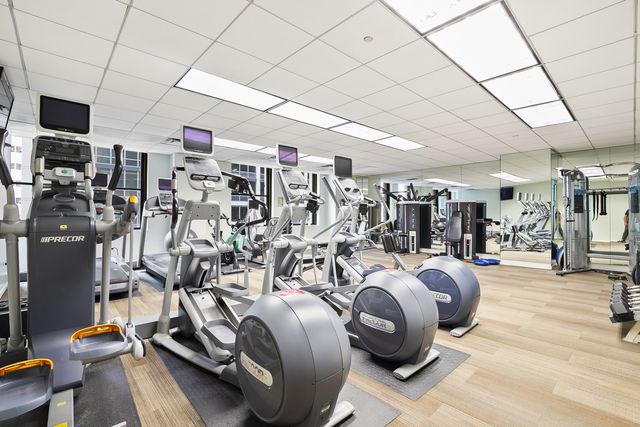 208 W Washington Street 1910, Chicago, IL 60606