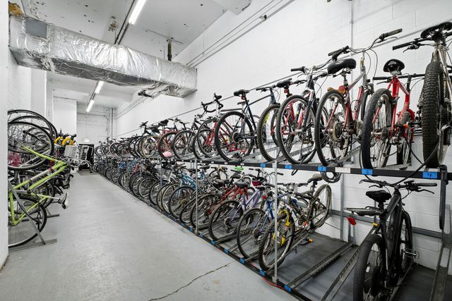 208 W Washington Street 1910, Chicago, IL 60606