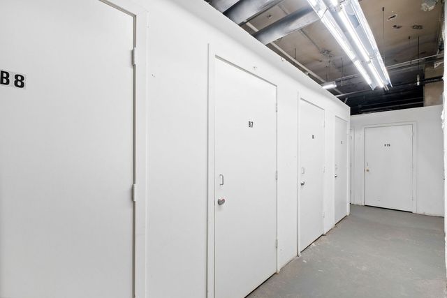 208 W Washington Street 1910, Chicago, IL 60606