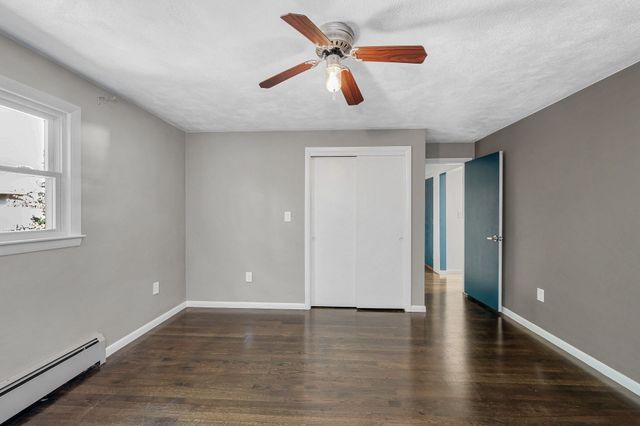 113 Halley Rd, Lowell, MA 01854