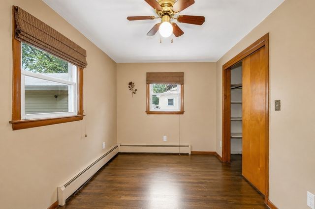 113 Halley Rd, Lowell, MA 01854