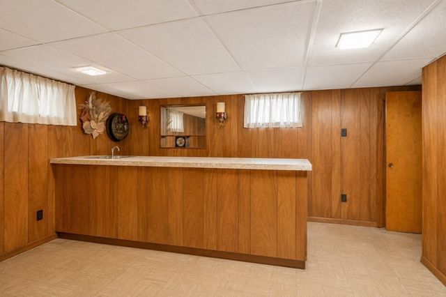 113 Halley Rd, Lowell, MA 01854