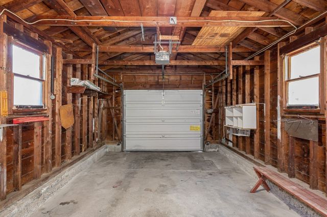 113 Halley Rd, Lowell, MA 01854