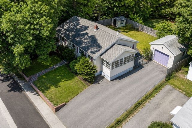 113 Halley Rd, Lowell, MA 01854