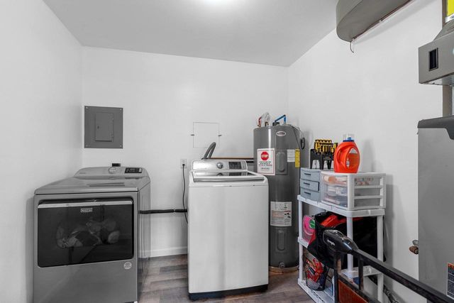 823 JEAN STREET, Neenah, WI 54956