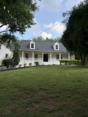 9301 Arrowhead Ct, Brentwood, TN 37027