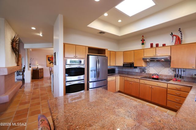 5136 N Calle Bosque, Tucson, AZ 85718