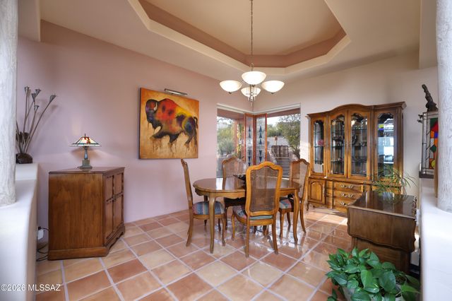 5136 N Calle Bosque, Tucson, AZ 85718