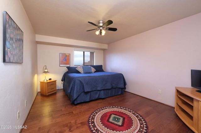 5136 N Calle Bosque, Tucson, AZ 85718