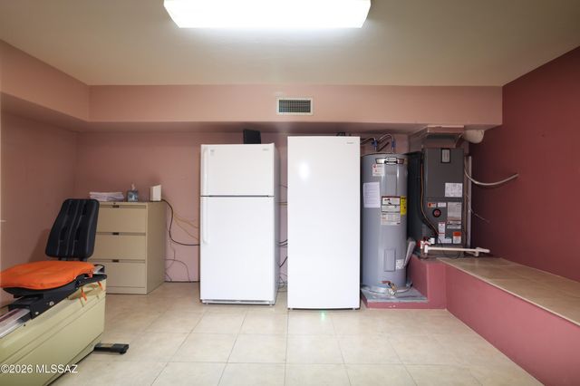 5136 N Calle Bosque, Tucson, AZ 85718