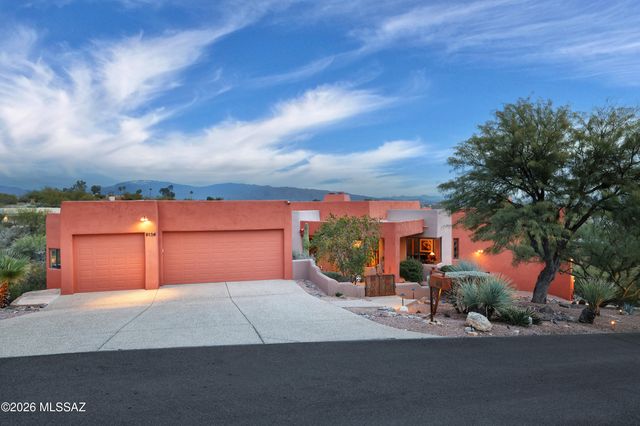 5136 N Calle Bosque, Tucson, AZ 85718