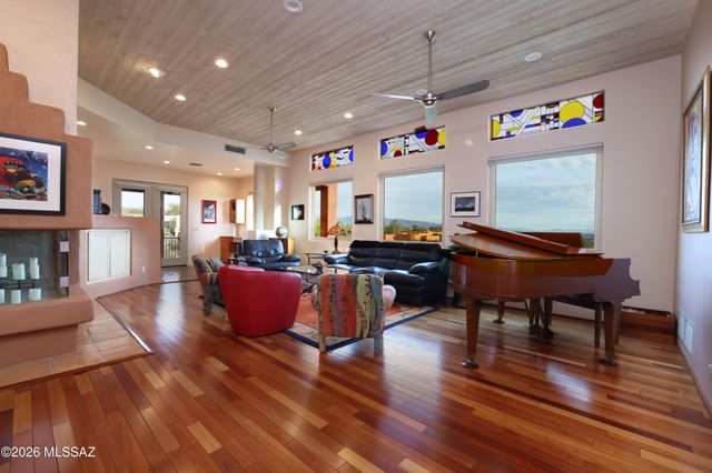 5136 N Calle Bosque, Tucson, AZ 85718