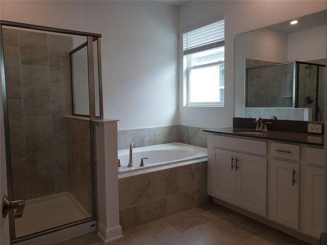 5604 QUIET PALM LOOP, St Cloud, FL 34771