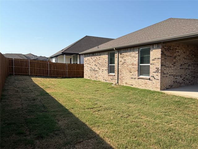 2615 Flycatcher Drive, Denton, TX 76205