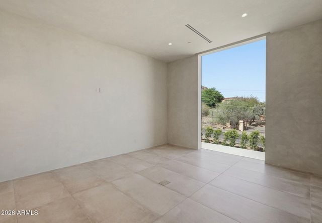 4704 N 56TH Street, Phoenix, AZ 85018